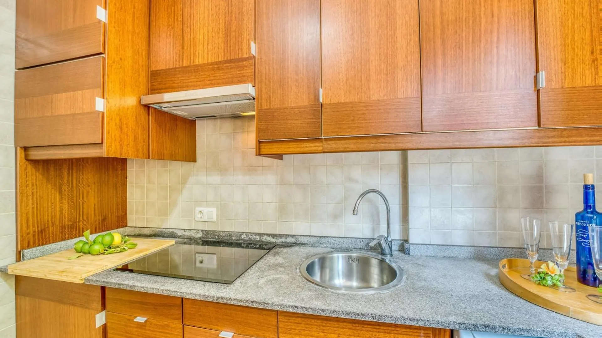 Holiday Home With Mountain Views Alcudia  0*, Alcudia (Mallorca) Spain
