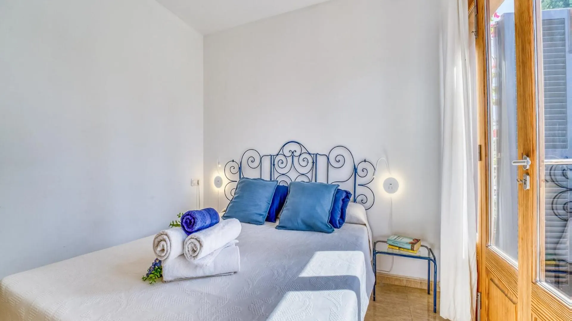 Holiday Home With Mountain Views Alcudia  0*, Alcudia (Mallorca) Spain